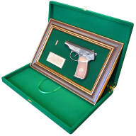 Панно настенное с пистолетом МАКАРОВ в подарочной коробке GT18-329 - Панно настенное с пистолетом МАКАРОВ в подарочной коробке GT18-329