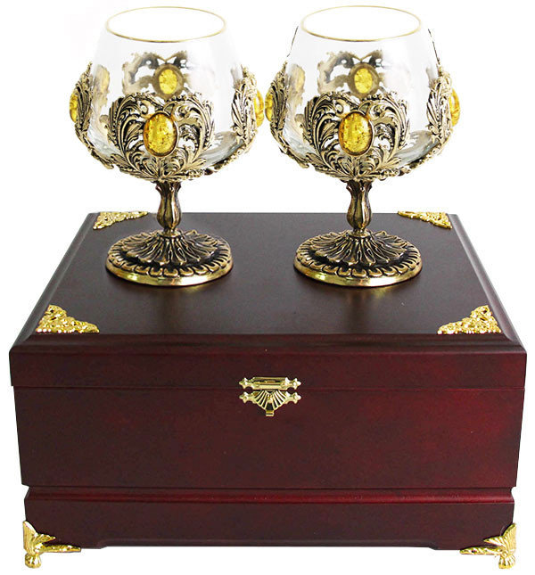 Набор бокалов для коньяка (жёлтый янтарь) в деревянной шкатулке GP-050402046/3