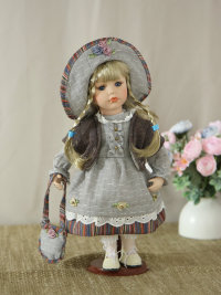 Кукла фарфоровая на подставке YF-12423